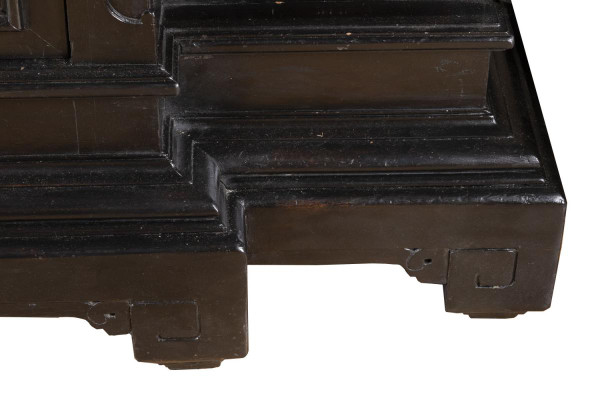Grand Meuble D’appui Chinoisant En Bois Laqué Noir, Rouge Et Or, Vers 1880 - LS37661501