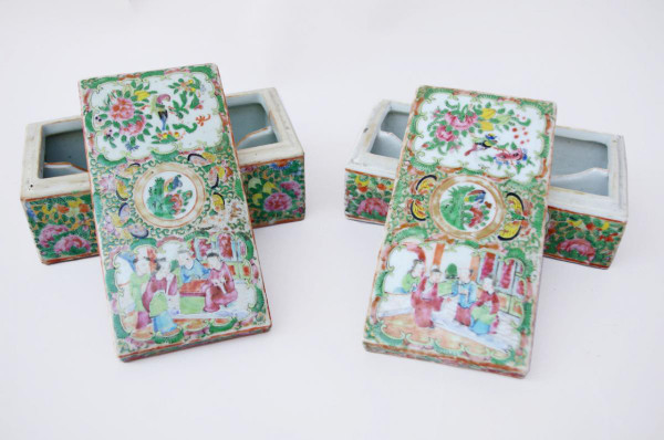 Pair Of Canton Porcelain Boxes, 1900 Period - LS2562241