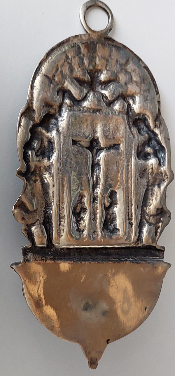 Benitier in solid silver hallmark Minerva late 19th high 12 width 5.5 depth 2.2 cm weight 48 gr