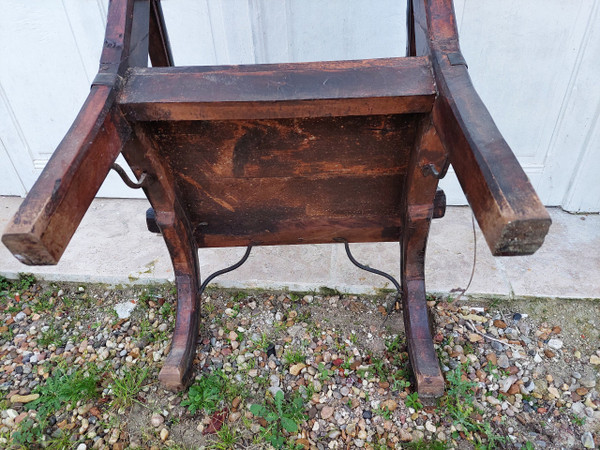 Fauteuil Marocain de mariage avec cuir clouté et laiton sur bois 19eme siecle 