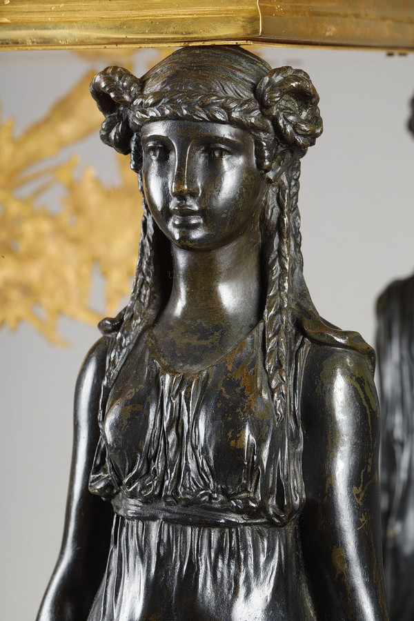 Jardinière de table à cariatides en bronze et marbre vert de mer, style Empire, XIXe siècle