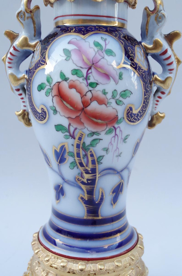 Pair of Valentine porcelain lamps with lizard sockets, circa 1880 - LS3458961