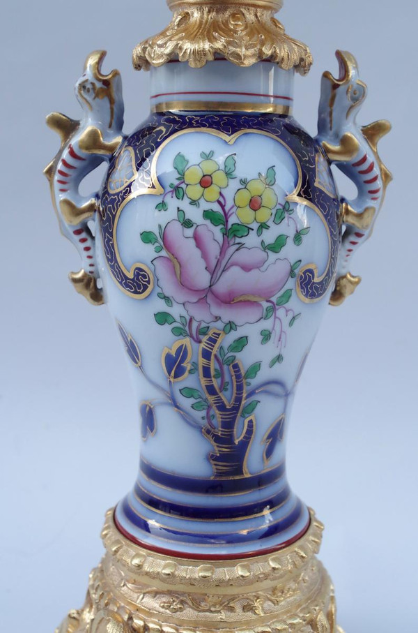 Pair of Valentine porcelain lamps with lizard sockets, circa 1880 - LS3458961