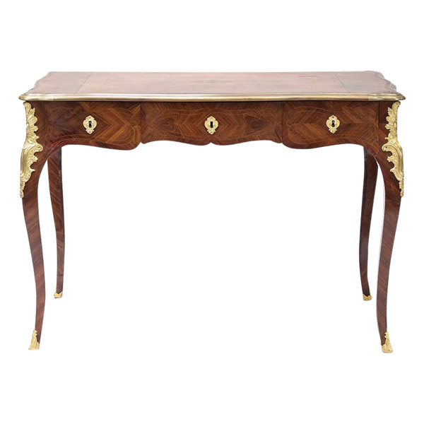 Piccola scrivania piatta in stile Luigi XV con intarsi in kingwood, circa 1880 - LS34421601