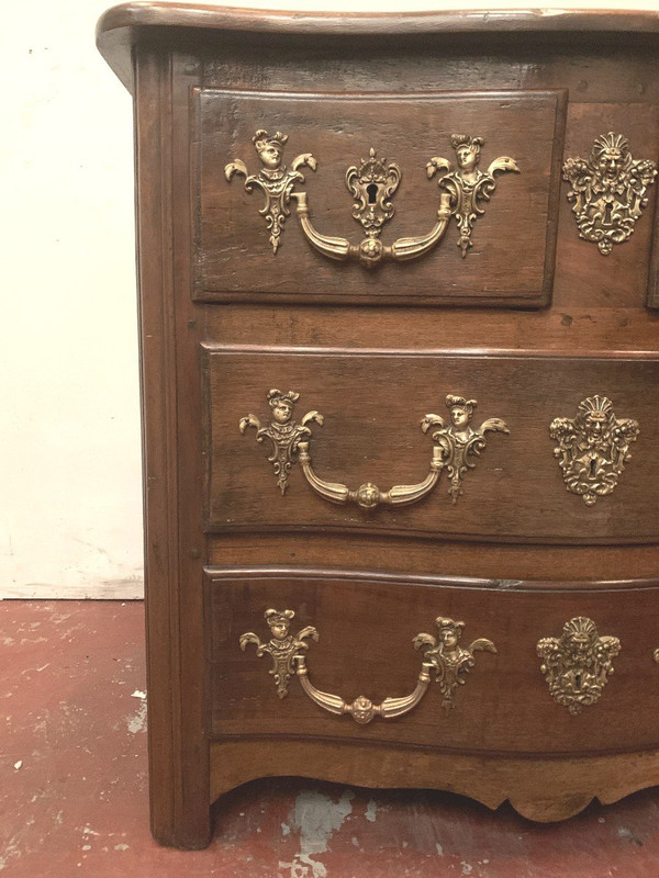 Commode Provinciale En Noyer Massif XVIII Siècle