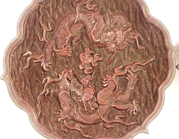 Paire Plats Laque Cinabre Chine Dragons Perle Signature Qianlong XIXème