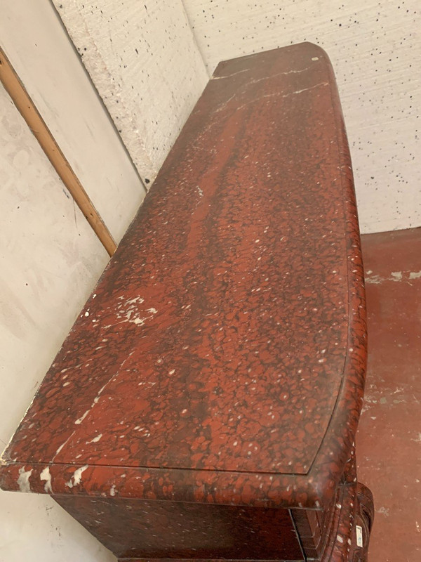 Coppia Di Camini Stile Luigi XIV In Marmo Rosso Griotte. XIX secolo.