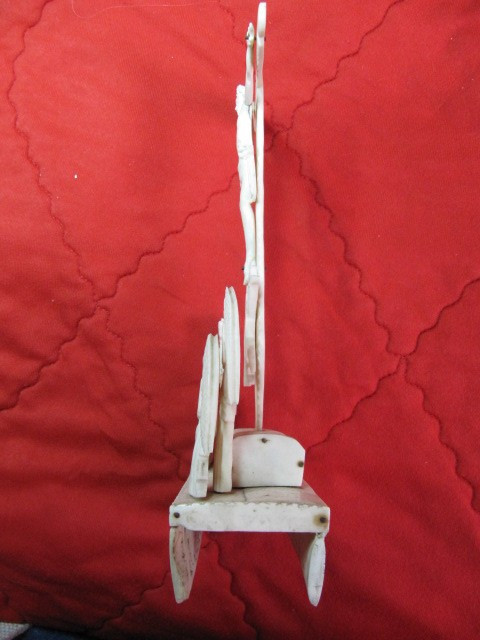 Old carved Indo-Portuguese crucifix from Goa, late 18th century