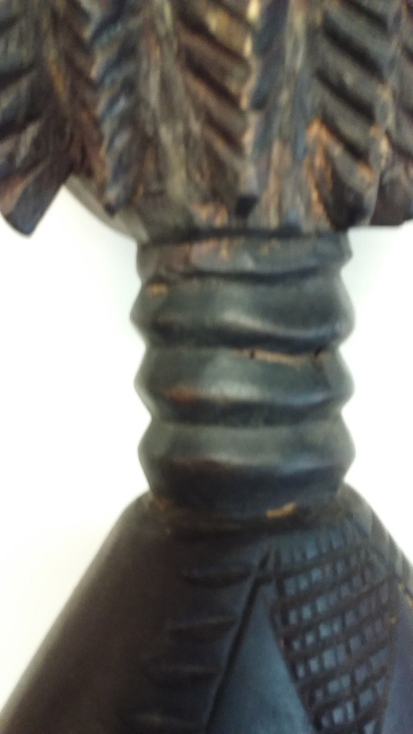Cucchiaio cerimoniale Wakémia decorato con una testa di donna liberiana