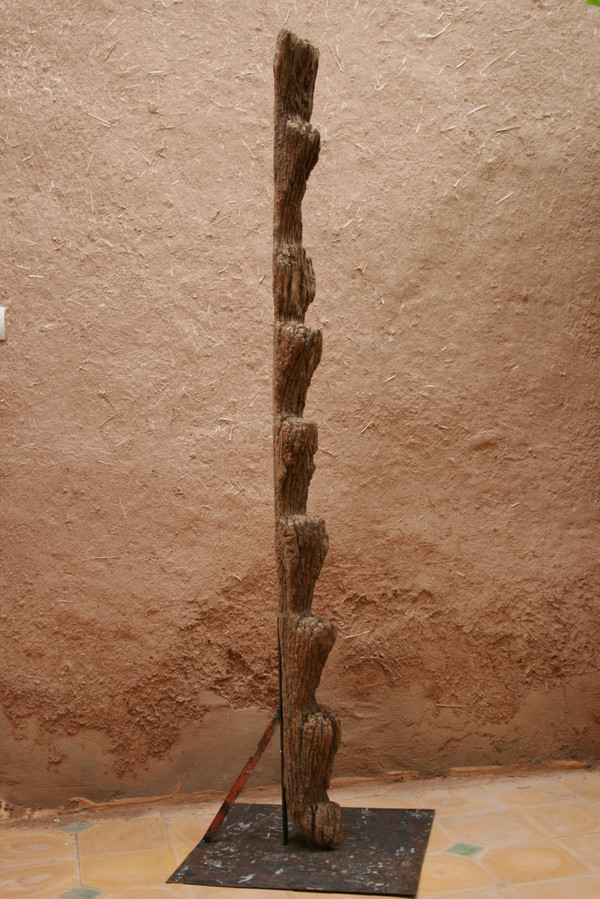 Scaletta in legno molto antica proveniente da granai africani