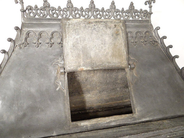 Fonte Acqua Battesimale Riserva Piombo Mâcon Borgogna Alta Epoca XVI