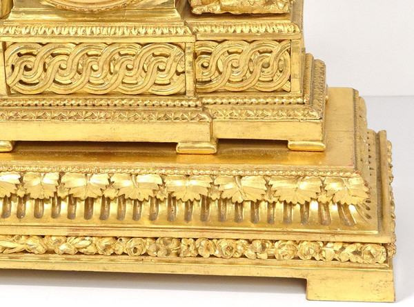 Pendulum Golden Wood Goddess Hygie Snake Cherub Eros Cupid Clock XVIII