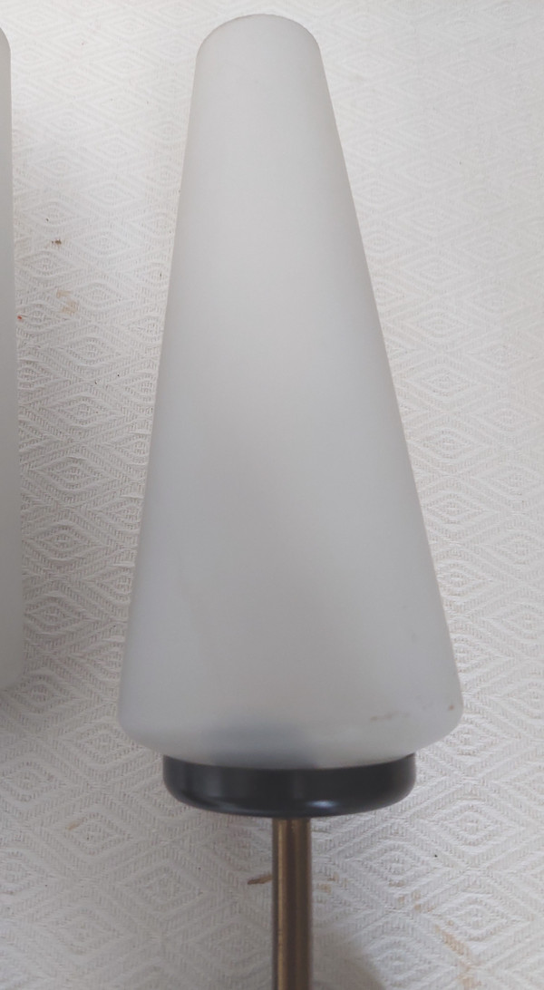 Drei Lunel- oder Arlus-Wandleuchter aus weißem Rauchglas und schwarz lackiertem Messing, 1960er Jahre