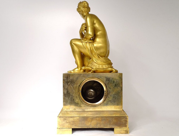 Large Bronze Pendulum Crouching Venus Coysevox Devaulx Nineteenth Restoration