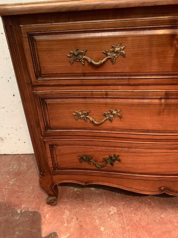 Cassettone Con Facciata Curva In Stile Provenzale XVIII Secolo