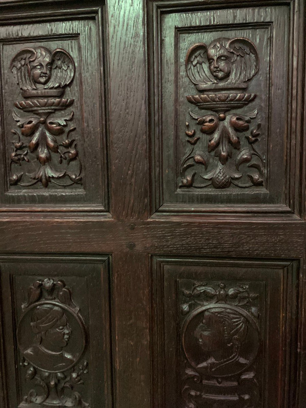 Meuble De Rangement A Trois Portes De Style Renaissance XX Siècle