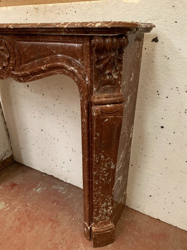 Louis XV Style Three Shell Fireplace In Royal Red Marble XIX Century