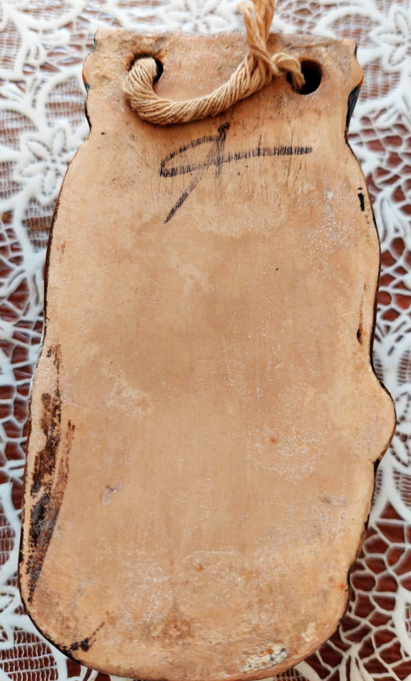 Coppia di piccole mensole da parete in terracotta bretone da identificare