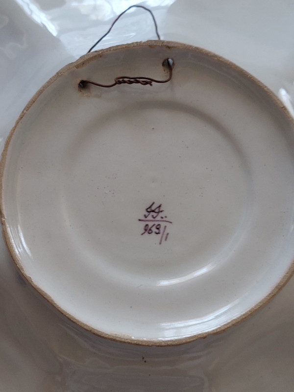 Octagonal ceramic dish from Devres late 19th century