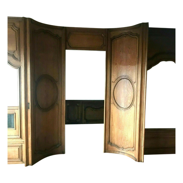 Boiserie in stile Luigi XV in massello di rovere del XX secolo
