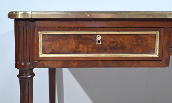 Bureau Plat en Acajou, style Louis XVI – 1ère Partie du XIXe
