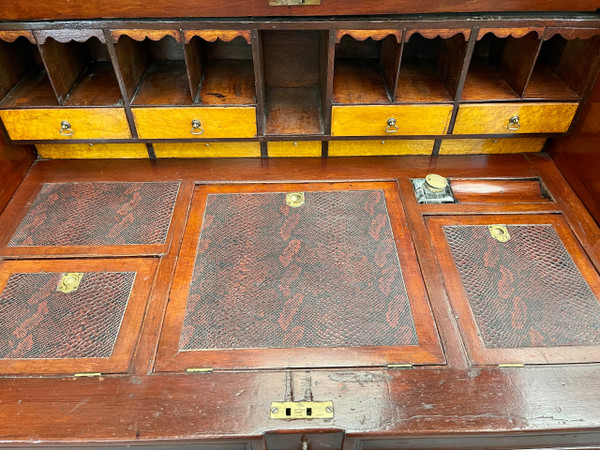 Bureau à cylindre victorien en acajou avec tiroir secret 1830