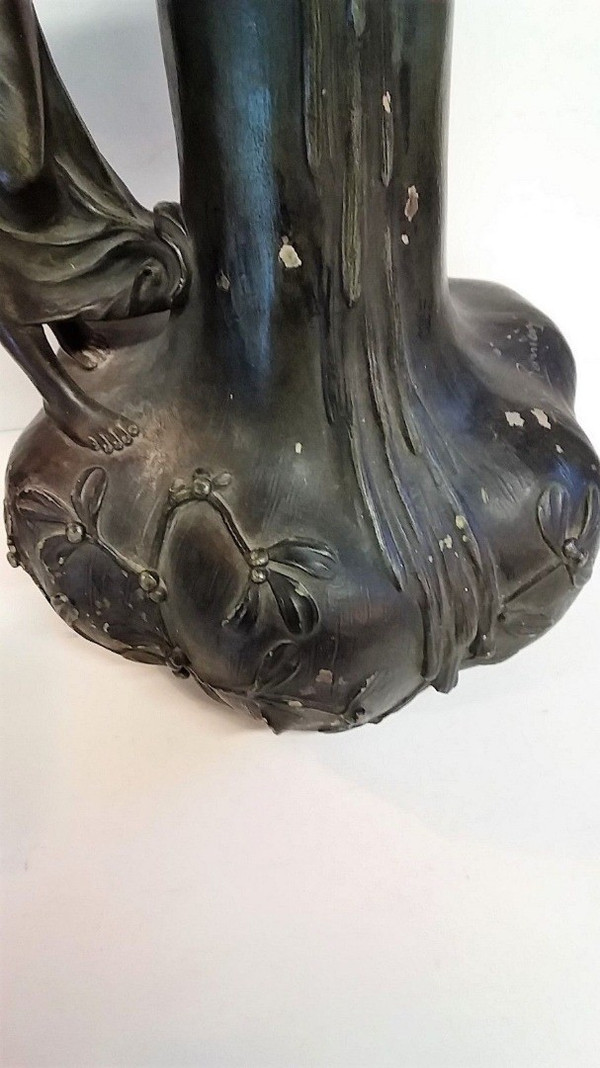 Grand Vase Terre Cuite Art Nouveau allégorie à la source et signé Aristide De Ranieri numéroté à l’arrière 227 