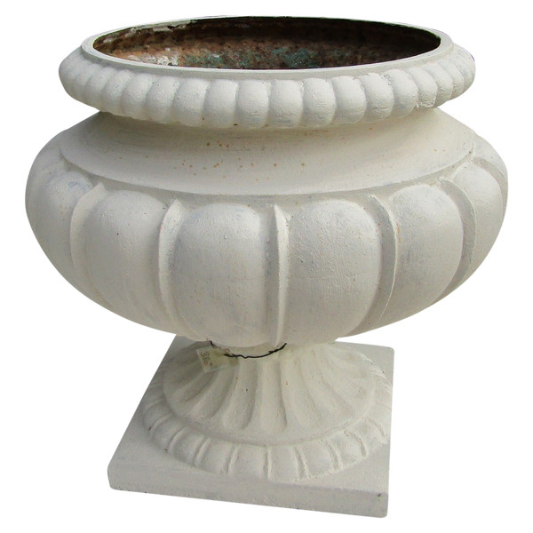 Garden vase