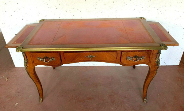 Bureau d'Apparat De Style Louis XV Dessus De Cuir Rouge XX Siècle