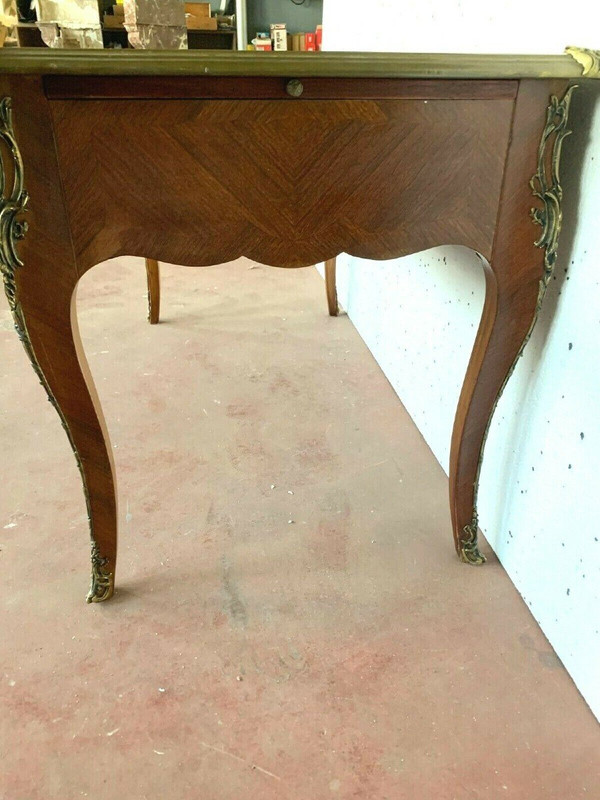 Bureau d'Apparat De Style Louis XV Dessus De Cuir Rouge XX Siècle