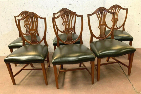 Suite De Six Chaises En Bois Naturel Model Aux épis De Blé XX Siècle