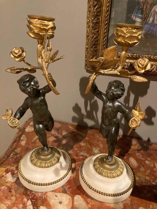Paire de petits Candélabres à Décor De Putti, 19ème