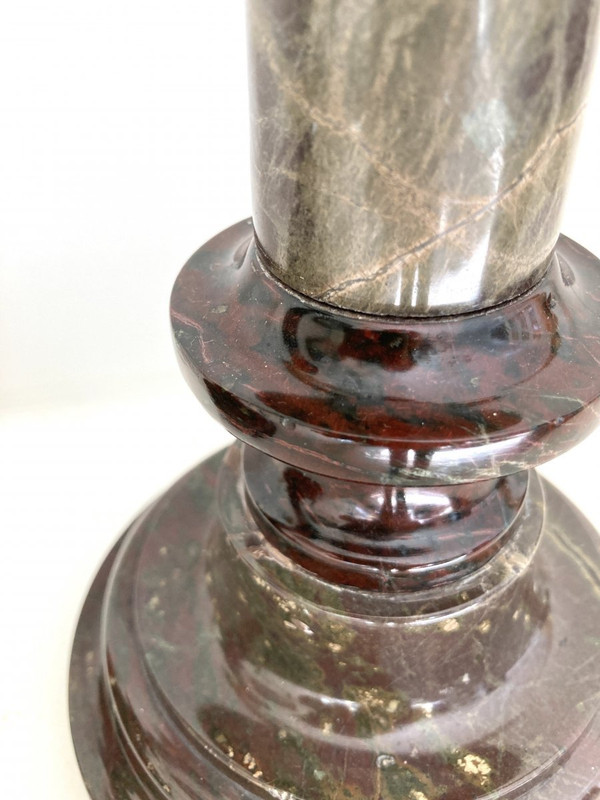 Pair of large candlesticks in two-tone marble, 19th century