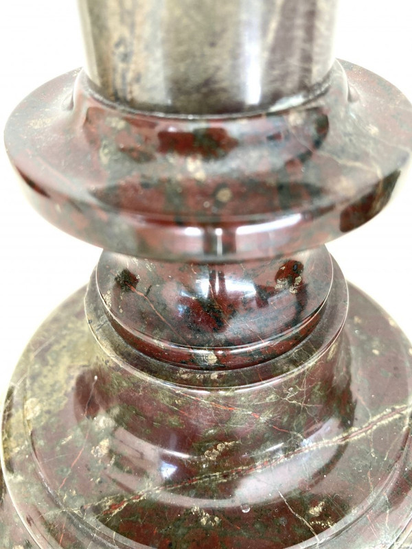 Pair of large candlesticks in two-tone marble, 19th century