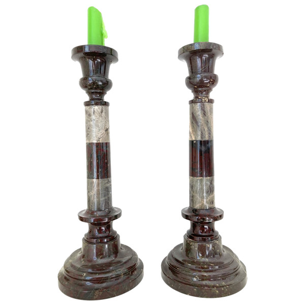 Pair of large candlesticks in two-tone marble, 19th century