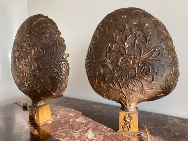 Paire de lampes, en appliques à poser, en cuivre doré, Italie 19ème