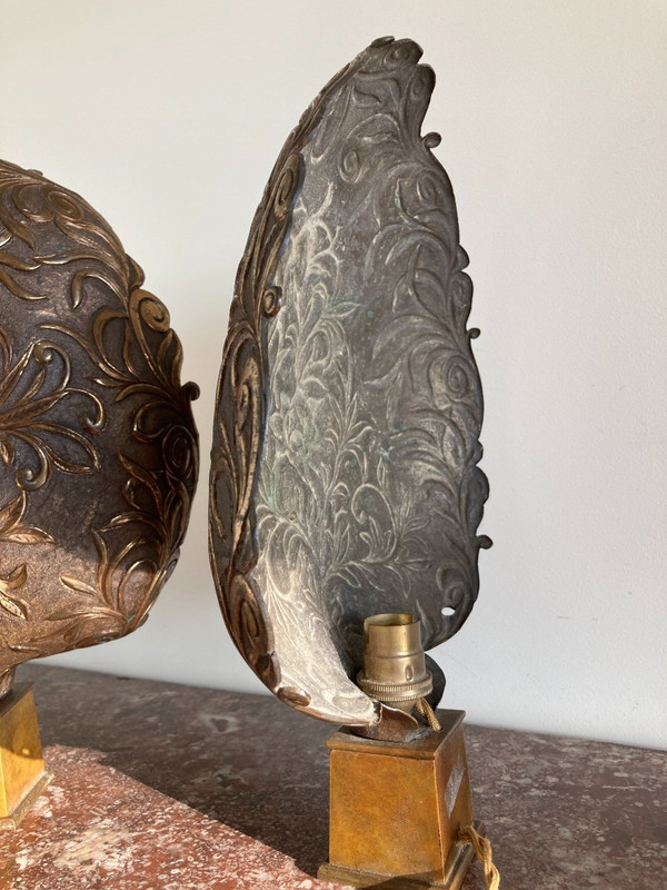 Paire de lampes, en appliques à poser, en cuivre doré, Italie 19ème