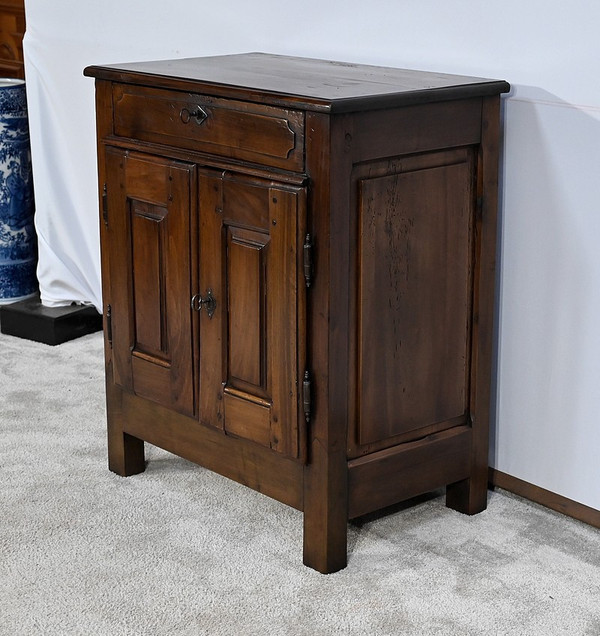 Rare Petit Meuble en Noyer massif, style Louis XIII – Milieu XVIIIe