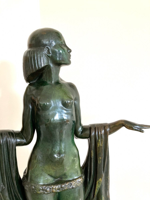 Frauenskulptur Aus Bronze, Signiert Von Marcel Rau (Belgien)
