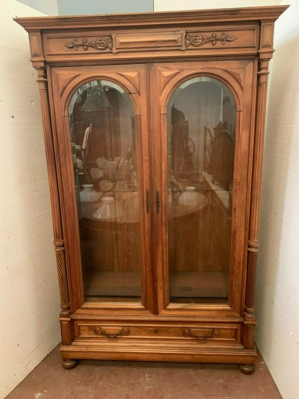 Vitrine Deux Portes En Noyer Massif Vitrine A Colonnes Détachées XIX Siècle