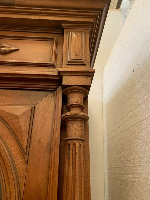 Vitrine Deux Portes En Noyer Massif Vitrine A Colonnes Détachées XIX Siècle