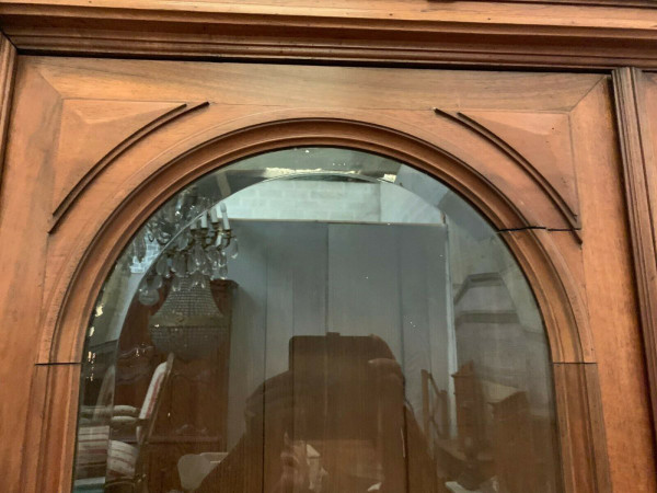 Vitrine Deux Portes En Noyer Massif Vitrine A Colonnes Détachées XIX Siècle