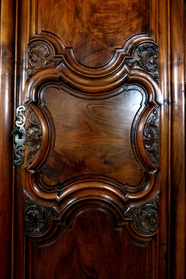 Armadio lionese del XVIII secolo