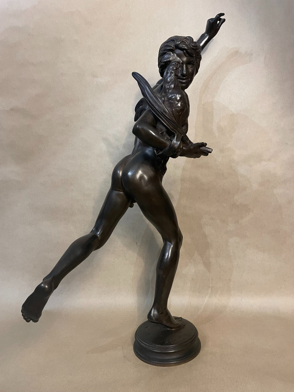  Alexandre FALGUIERE, „Der Sieger im Hahnenkampf“. Bronzeskulptur