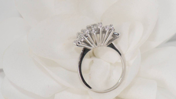 Anello Vintage In Oro Bianco E Diamanti