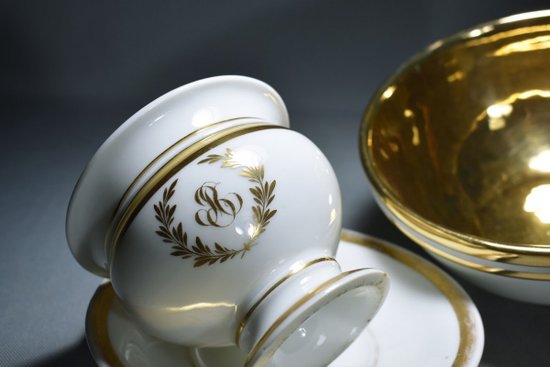 Porcelain Biscuit Cup And Vase A La Marquise De Sévigné