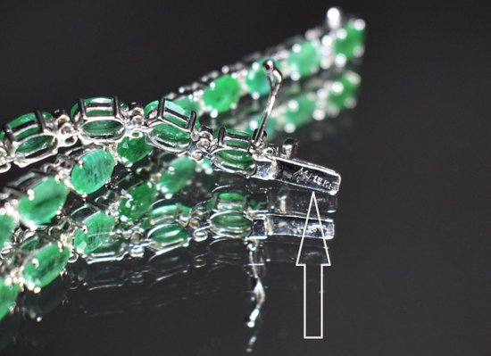Bracciale in oro con smeraldi e diamanti