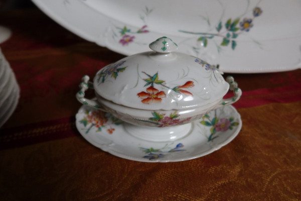 Porcelain Table Service 57 Pieces Maison Pouyat Limoges 19th
