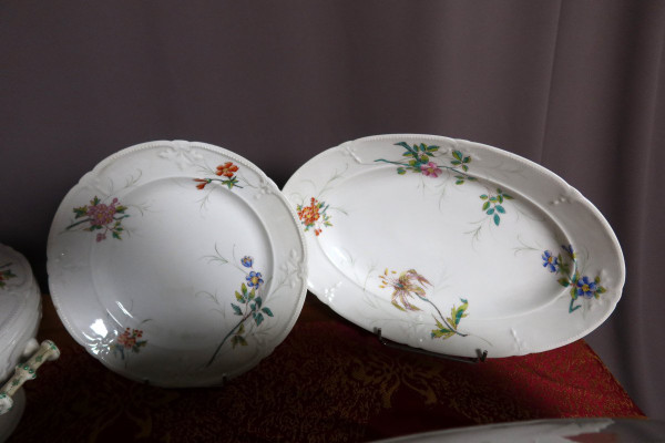 Porcelain Table Service 57 Pieces Maison Pouyat Limoges 19th
