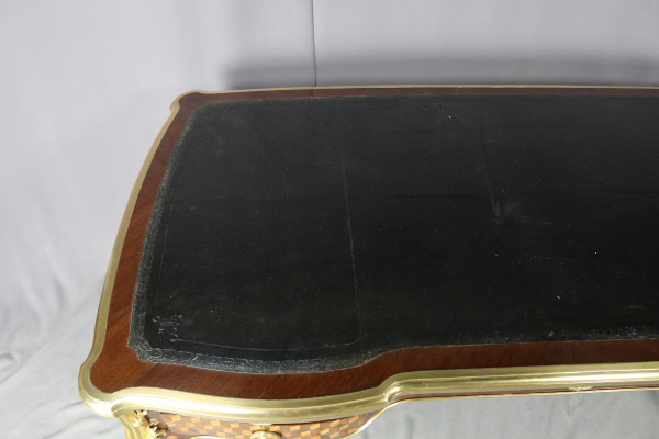 Bureau Louis XV d'après Jean-François Oeben